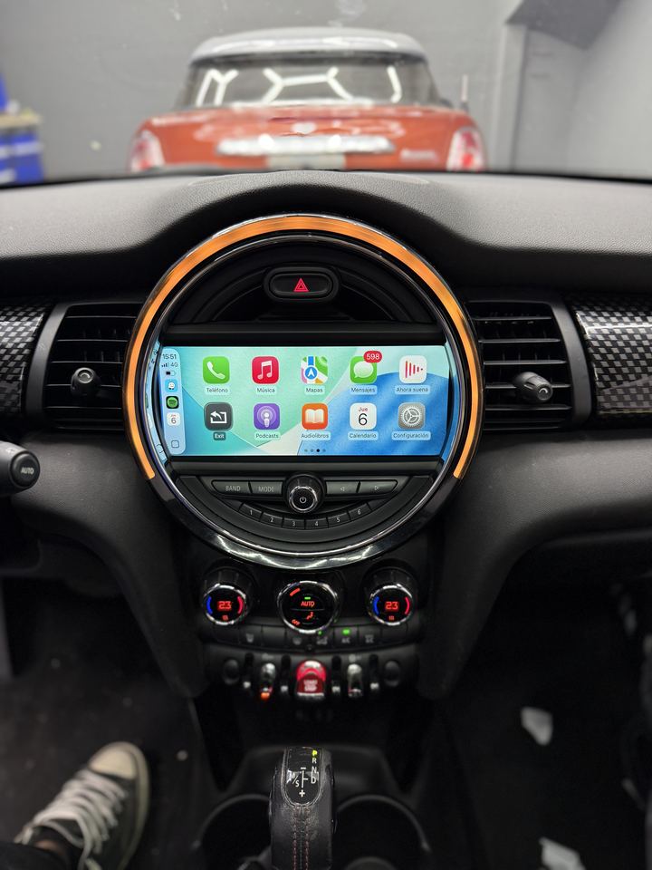 CarPlay instalado en Mini Cooper